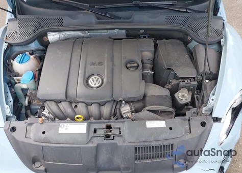 2013 Volkswagen Beetle 2.5L from USA, damaged, VIN 3VW5P7AT3DM831723